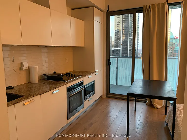 50 Charles St E #1702 — Photo 5