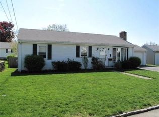 50 Clyde Ave, East Providence, RI 02914