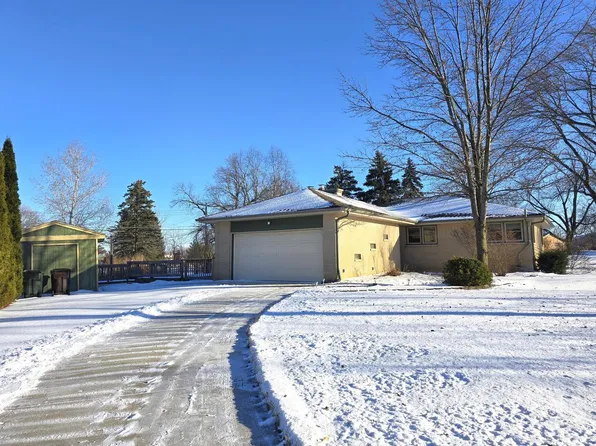 14126 West Dakota STREET, New Berlin, WI 53151