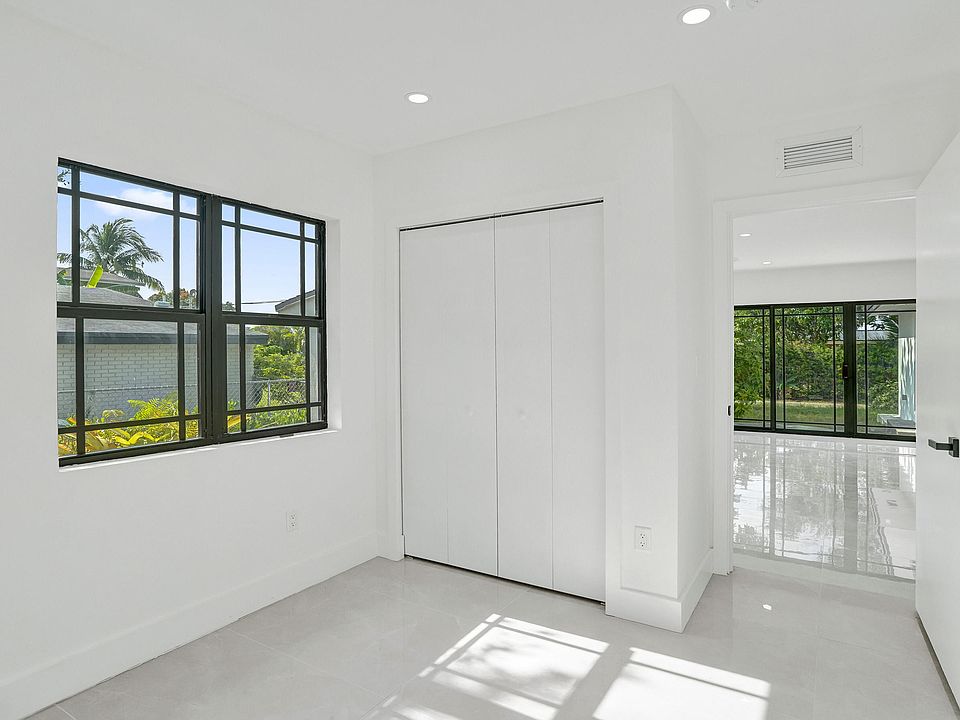 1st image of 3234 Taft Street