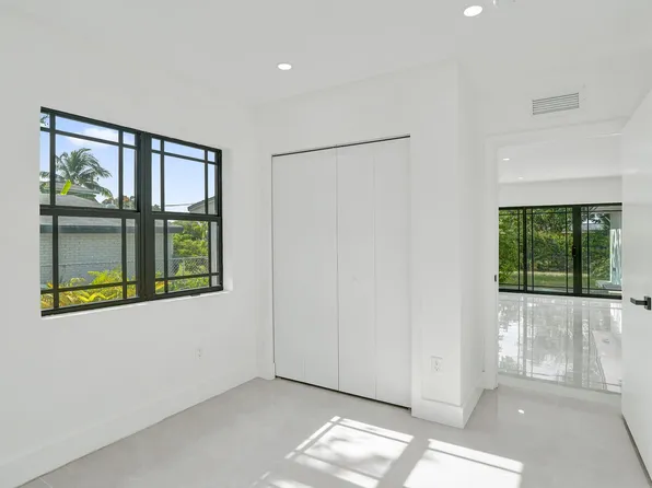 3234 Taft Street, Hollywood, FL 33021