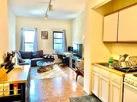 Rented by Compass | media 19