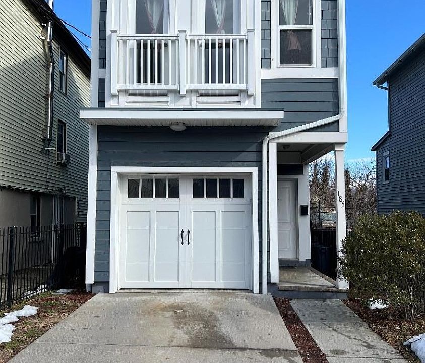 1st image of 185 Parrow St