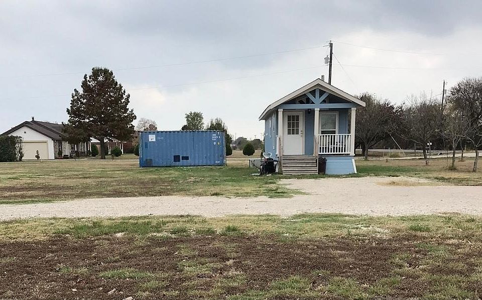 2nd image of 741 County Road 490