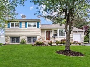 675 Saint Davids Ave, Warminster, PA 18974