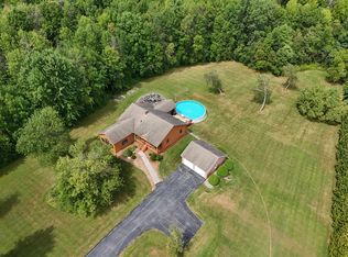 17 Faywood Rd, Grand Isle, VT 05458