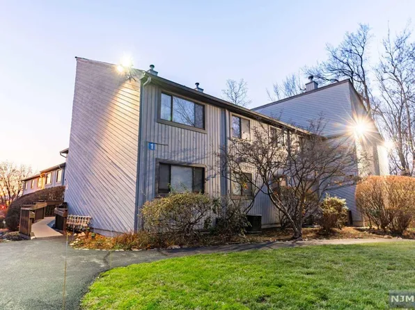 209 Cypress Ct #1, Ramsey, NJ 07446
