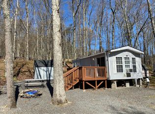 111 Stasa Ct N, Milford, PA 18337