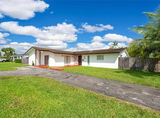 3765 SW 122nd Pl, Miami, FL 33175