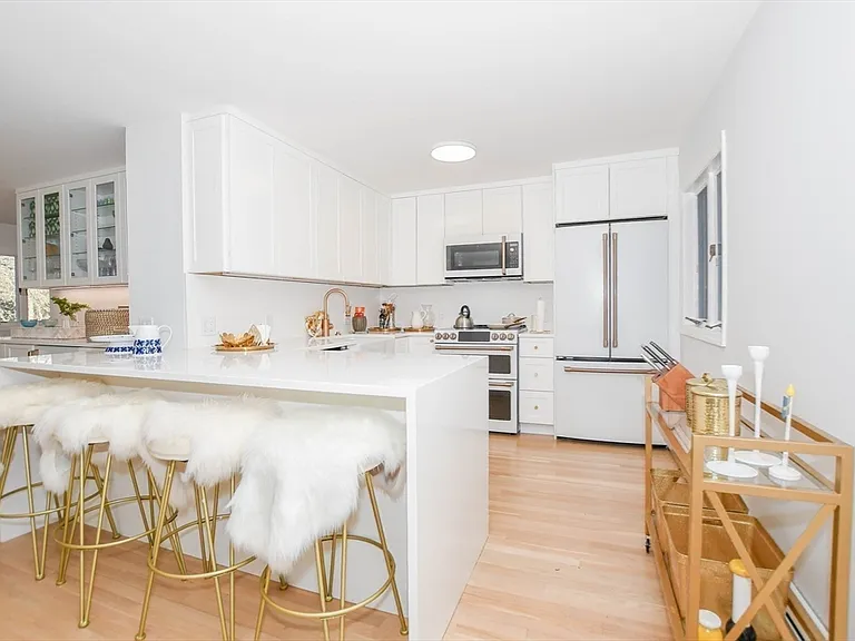 44 Register Rd — Photo 14