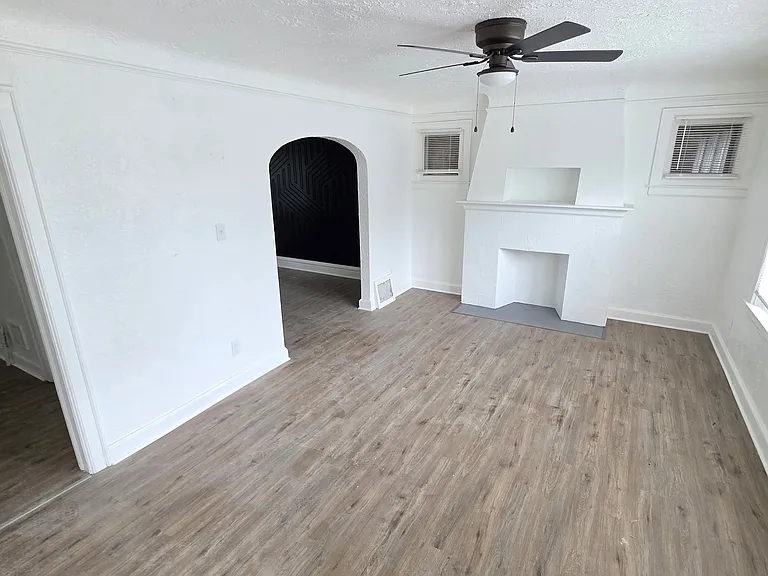 15883 Ardmore St — Photo 21