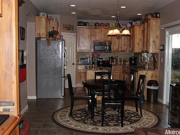 4th image of 1498 Loon Lake St