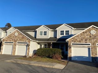 205 Lantern Ct UNIT 205, Clinton, CT 06413