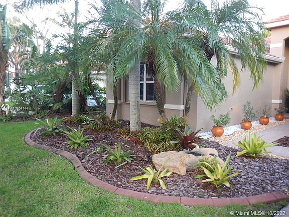 2nd image of 4186 Staghorn Ln Unit 4186
