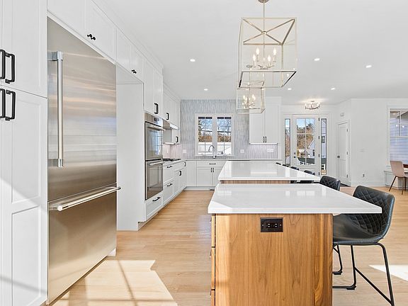 3rd image of 110 Berkley St