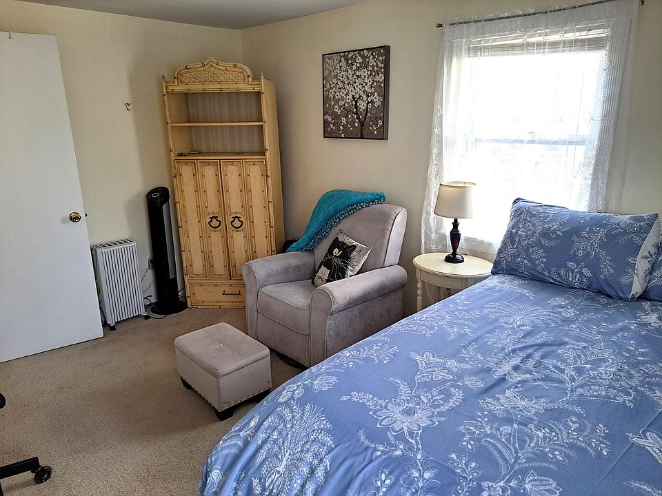 2nd image of 77 Fairmont Pl