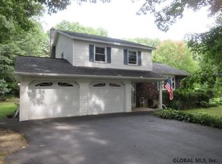 69 Paradowski Rd, Scotia, NY 12302