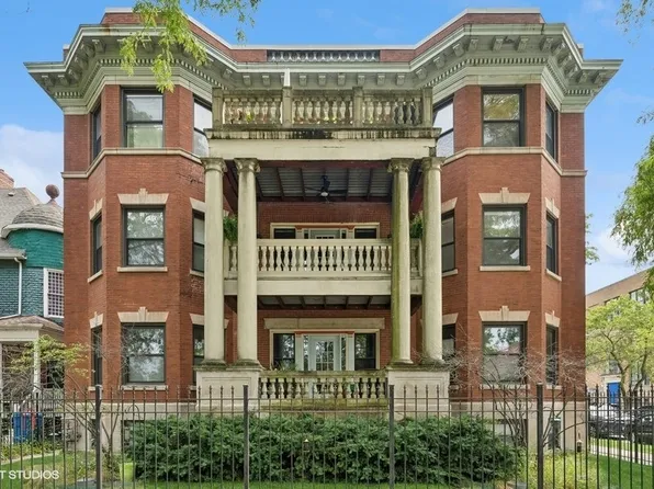 1102 E 46th St APT 201, Chicago, IL 60653