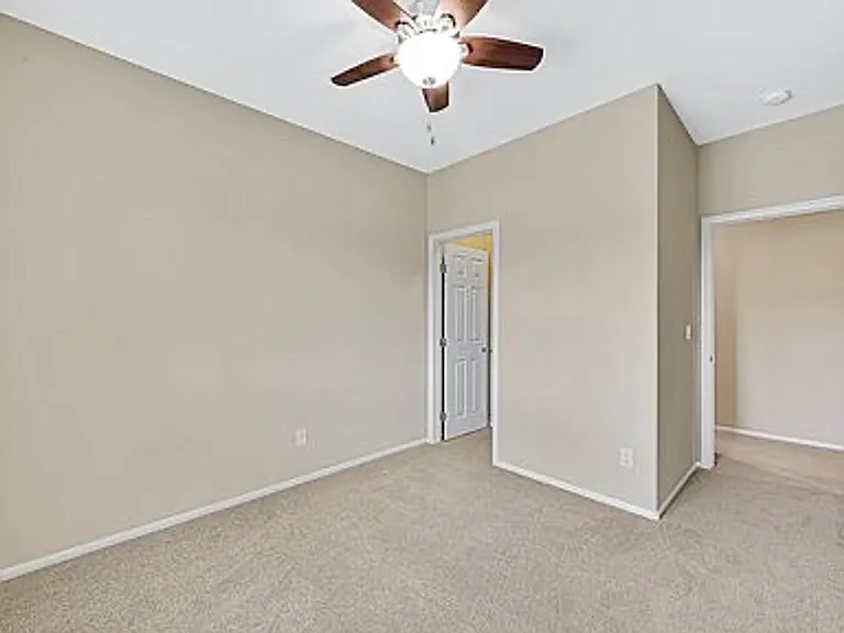 9122 Island Wolf Ave — Photo 24