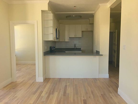 4th image of 266 Lenox Ave #2B-1Ba