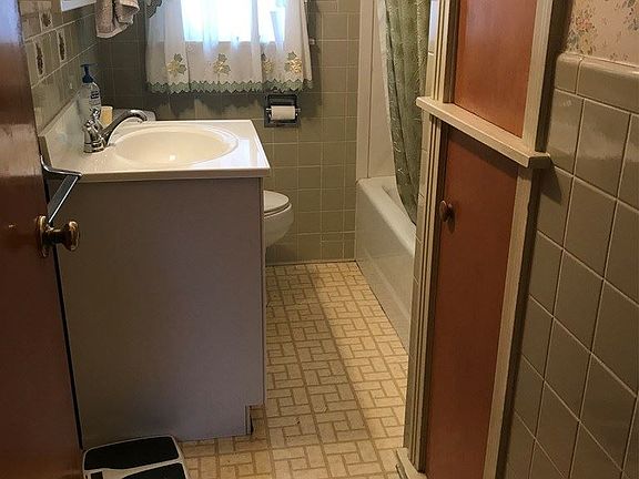 3rd image of 509 Highland Ave