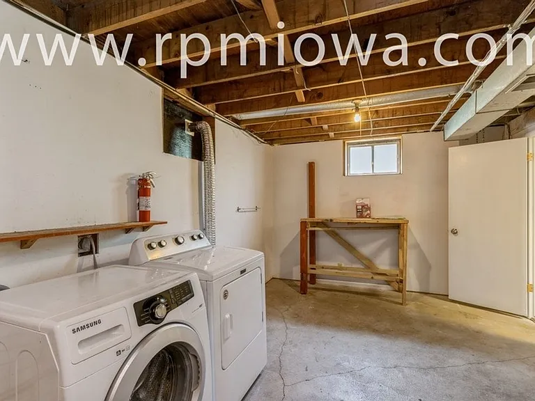 2537 NW 17th St — Photo 12