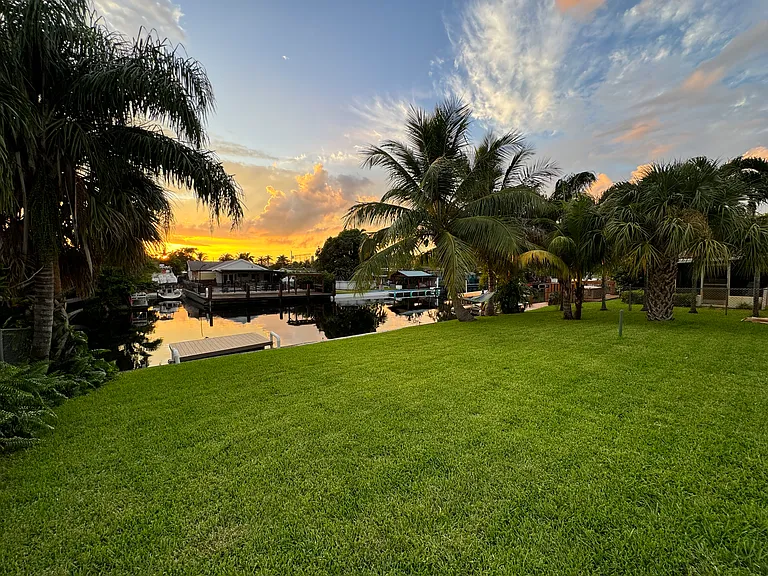 4461 SW 34th Dr — Photo 8