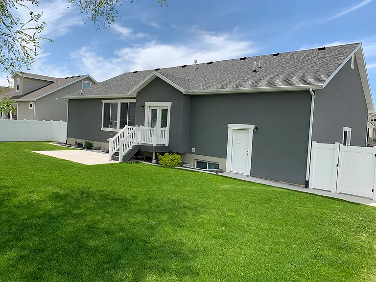 973 S 650 W — Photo 28