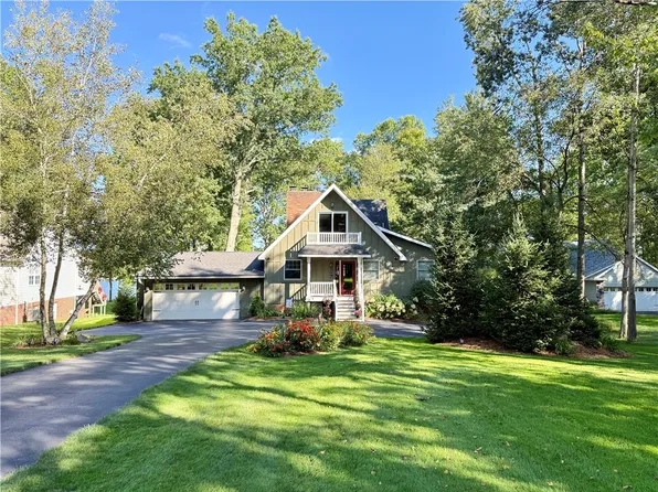 784 Latonka Dr, Mercer, PA 16137