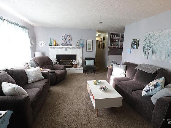 5th image of 2129 Alta Vista Dr