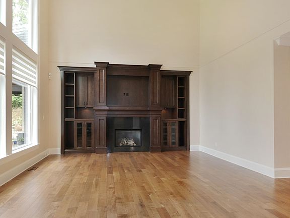4th image of 3147 139th St