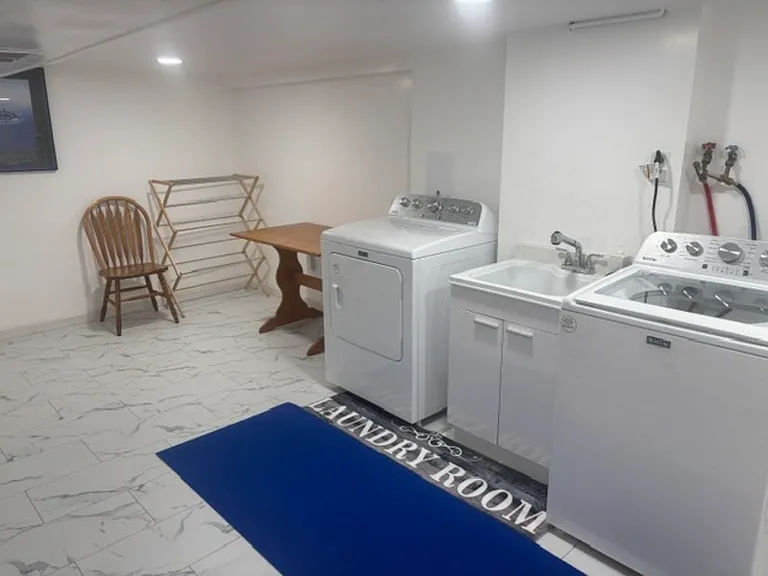 1203 Oak St — Photo 22