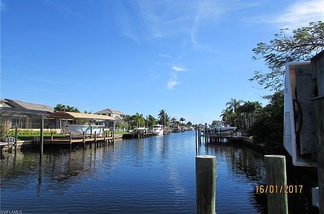 1st image of 1527 SW 53rd Ter