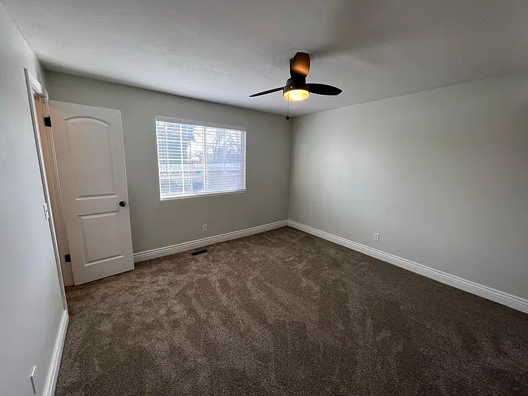 893 E Arnecia Ct #20 — Photo 10