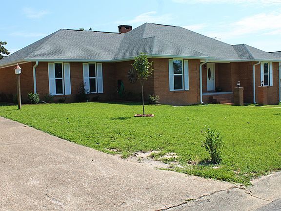 3rd image of 12456 Pinehurst Ct