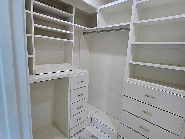 6119 Grassy Haven Ln — Photo 28