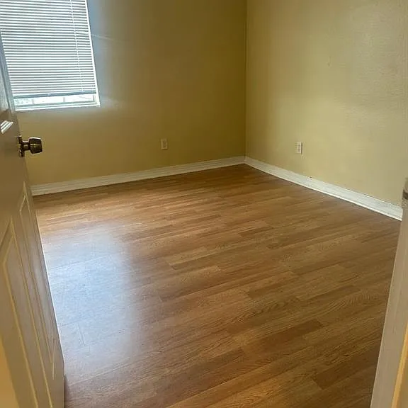 107 Nicholson Dr — Photo 5