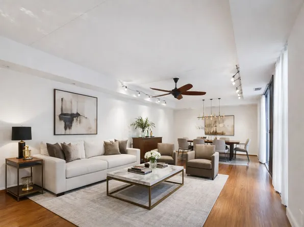 130 Spruce St APT 31A, Philadelphia, PA 19106