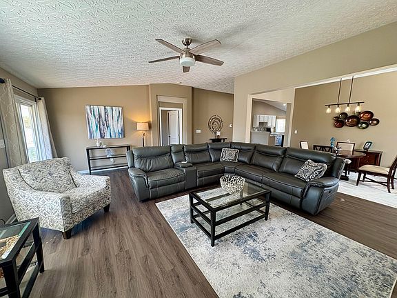3rd image of 8619 Ellingsworth Way #7A