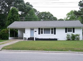 57 Peters Ln, Newport News, VA 23606
