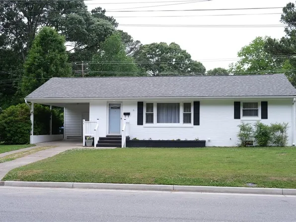 57 Peters Ln, Newport News, VA 23606
