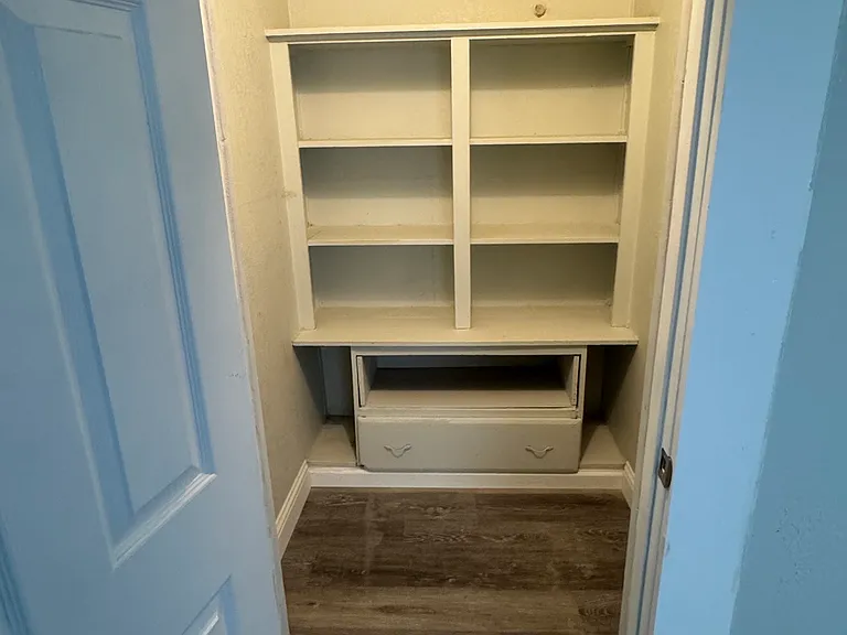 115 S Shasta St #2 — Photo 7