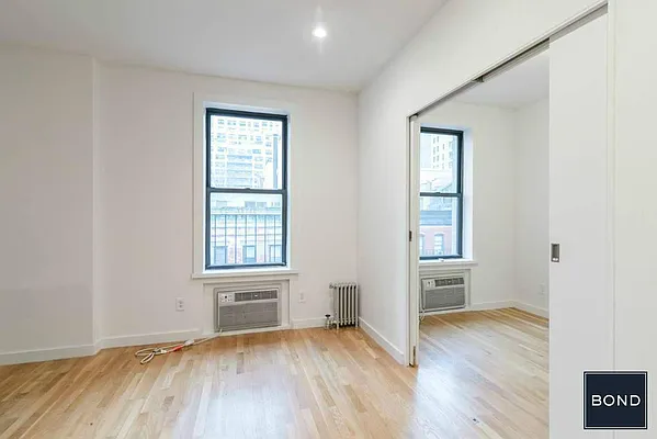 Rented by Bond New York | media 9