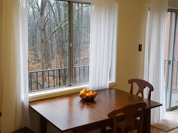 10655 Weymouth St #23, Bethesda, MD 20814
