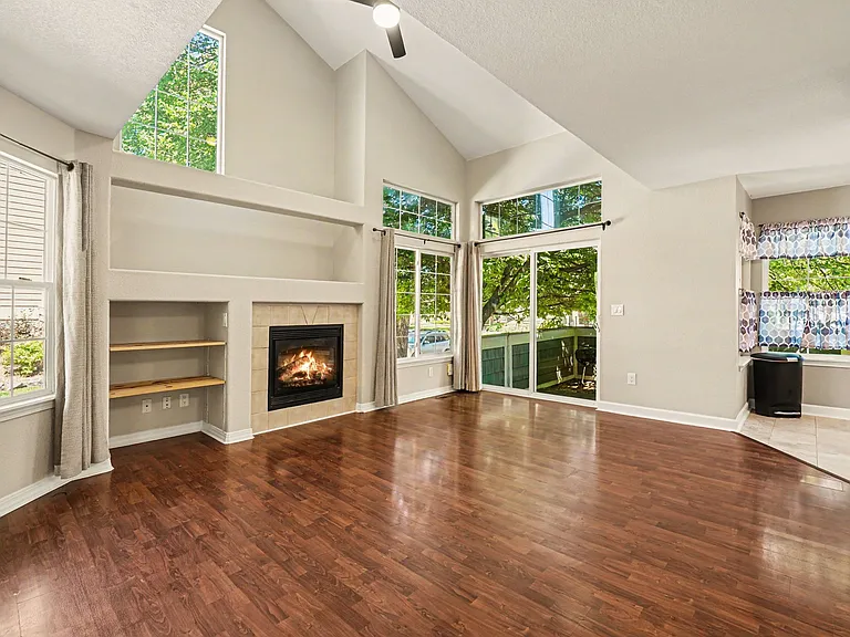 930 Button Rock Dr #F31 — Photo 6