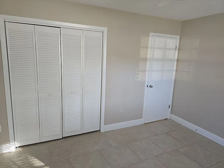7251 McGinnes Ct — Photo 18