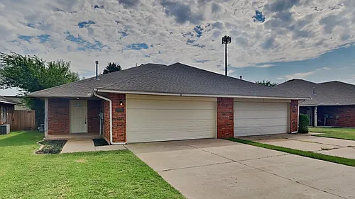 1720 W Palm Pl Photo 1