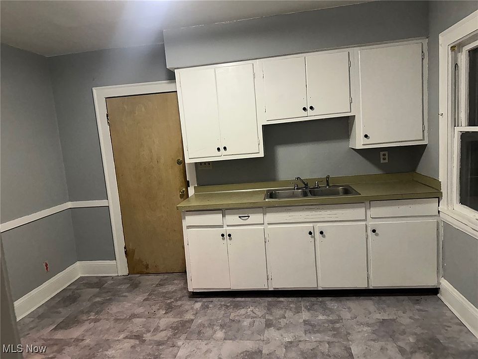 11318 Revere Ave, Cleveland, OH 44105 | Zillow