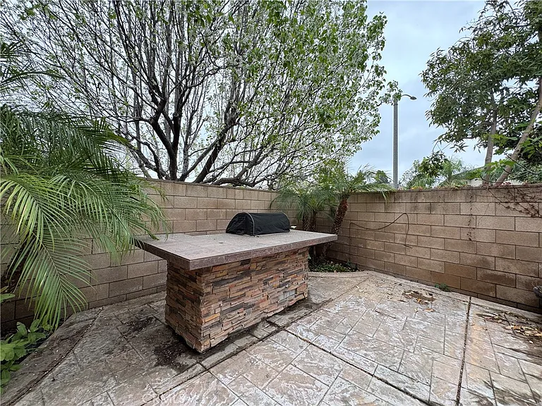 12210 Vista Ct — Photo 50