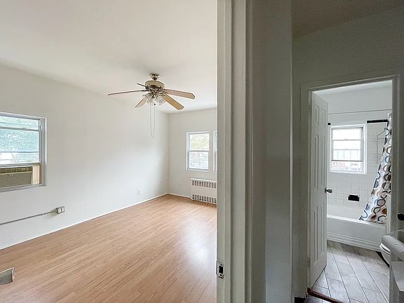 5th image of 1404 E 93rd St #2F